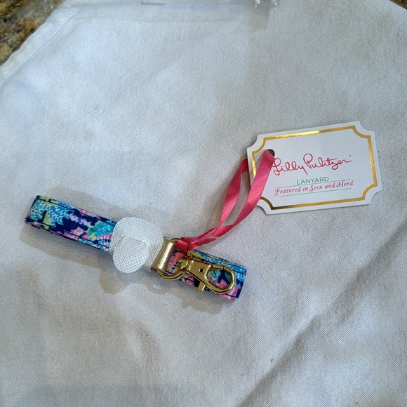 Lilly Pulitzer lanyard - Picture 2 of 3